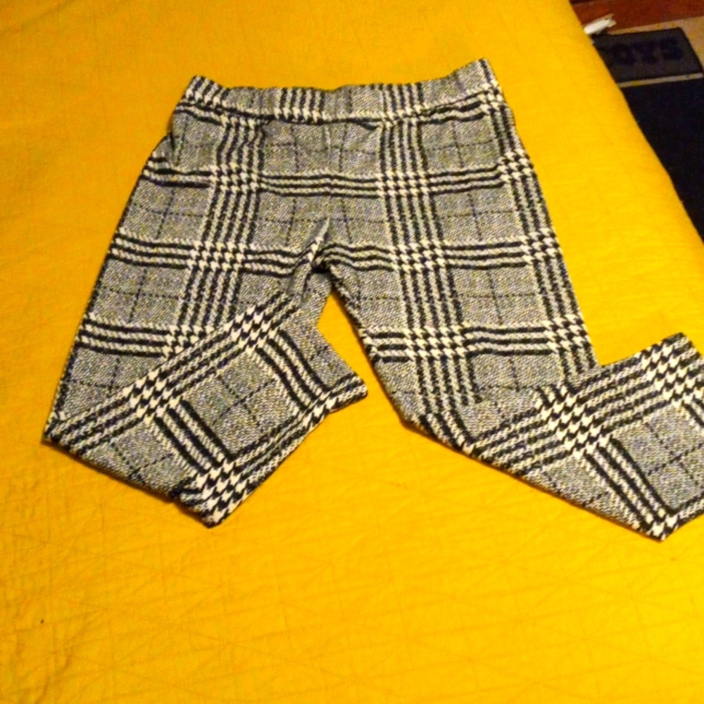 Plaid dress pants xl.capris